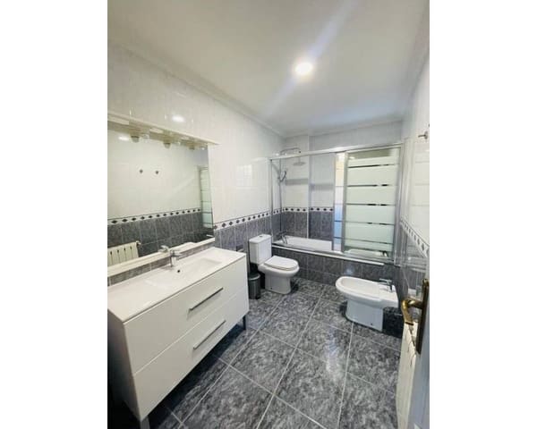 4 chambre Villa/Maison à vendre à Los Balcones - Los Altos, Torrevieja avec piscine garage - 589 000 € (Ref: 8611734)