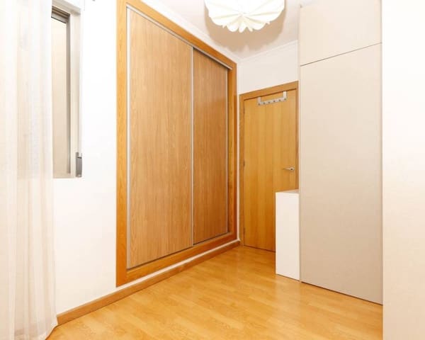 3 makuuhuone Huoneisto myytävänä paikassa Centro - Muelle Pesquero, Torrevieja mukana 
autotalli - 259 000 € (Ref: 8635324)