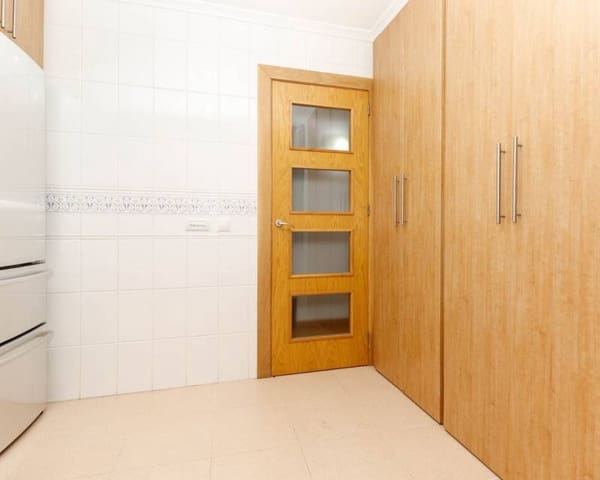 3 makuuhuone Huoneisto myytävänä paikassa Centro - Muelle Pesquero, Torrevieja mukana 
autotalli - 259 000 € (Ref: 8635324)