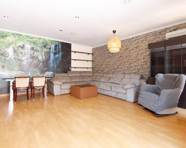 3 makuuhuone Huoneisto myytävänä paikassa Centro - Muelle Pesquero, Torrevieja mukana 
autotalli - 259 000 € (Ref: 8635324)