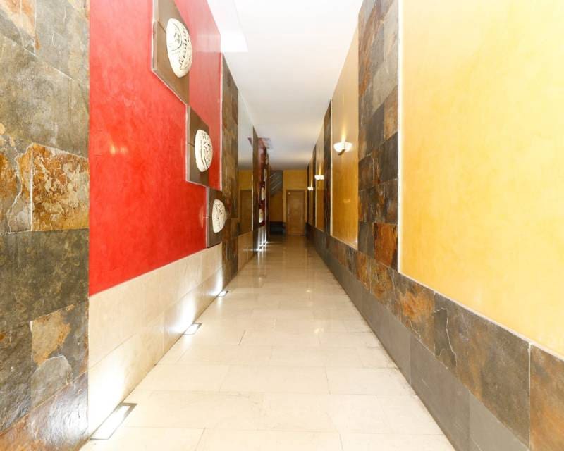 3 makuuhuone Huoneisto myytävänä paikassa Torrevieja mukana 
autotalli - 259 000 € (Ref: 8635324)