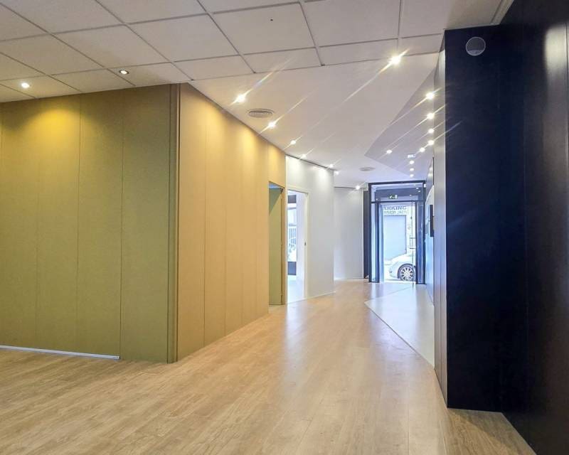 1 soveværelse Erhverv til salg i Guardamar del Segura - € 222.200 (Ref: 8635837)