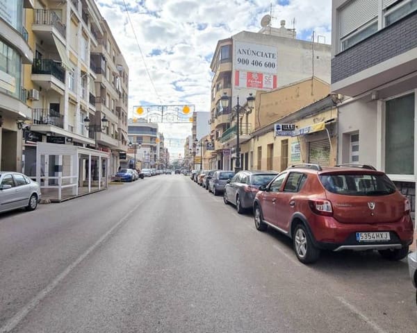 1 bedroom Commercial for sale in Zona Pueblo, Guardamar del Segura - € 222,200 (Ref: 8635837)