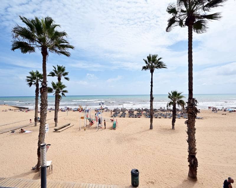 3 soverom Strandleiligheter til salgs i La Mata med garasje - € 360 000 (Ref: 8643908)