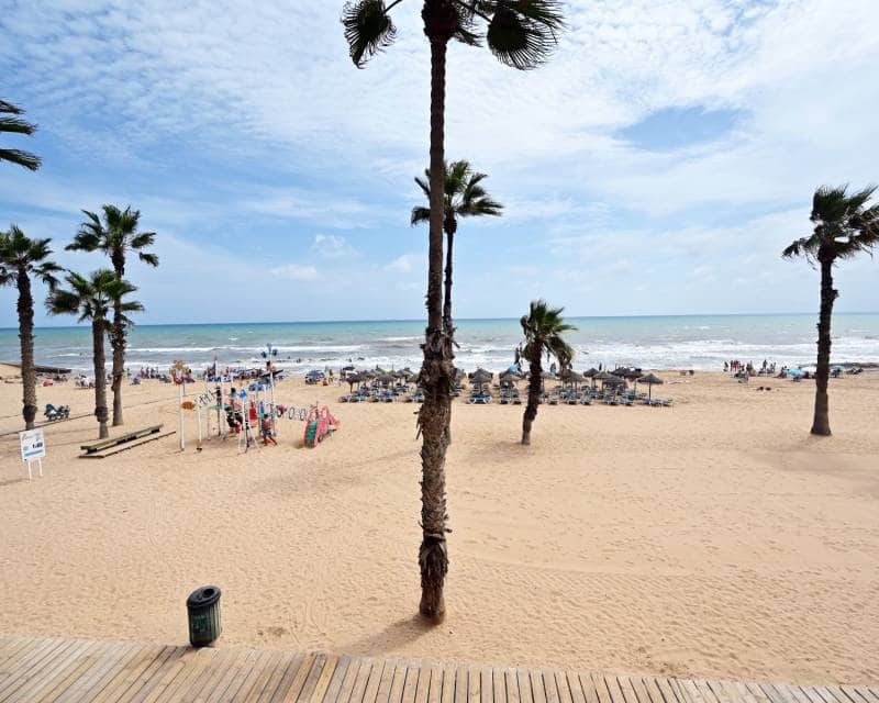 3 soverom Strandleiligheter til salgs i La Mata med garasje - € 360 000 (Ref: 8643908)