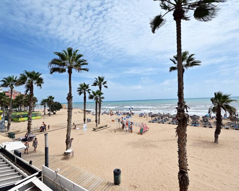 3 soverom Strandleiligheter til salgs i La Mata med garasje - € 360 000 (Ref: 8643908)