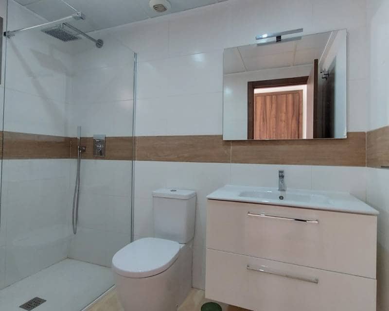 3 quarto Penthouse para venda em Villamartin com piscina - 370 000 € (Ref: 8660872)