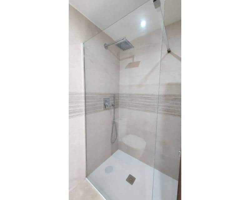 3 quarto Penthouse para venda em Villamartin com piscina - 370 000 € (Ref: 8660872)