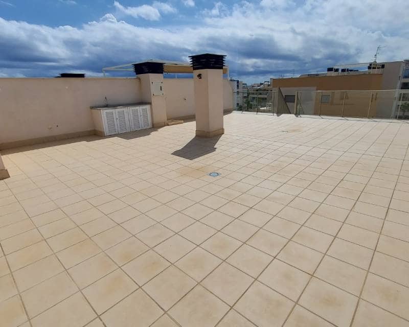 3 quarto Penthouse para venda em Villamartin com piscina - 370 000 € (Ref: 8660872)