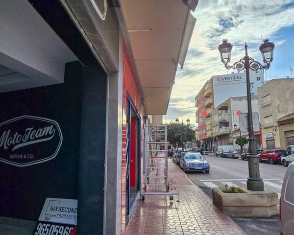 1 bedroom Commercial for sale in Zona Pueblo, Guardamar del Segura - € 360,000 (Ref: 8668689)