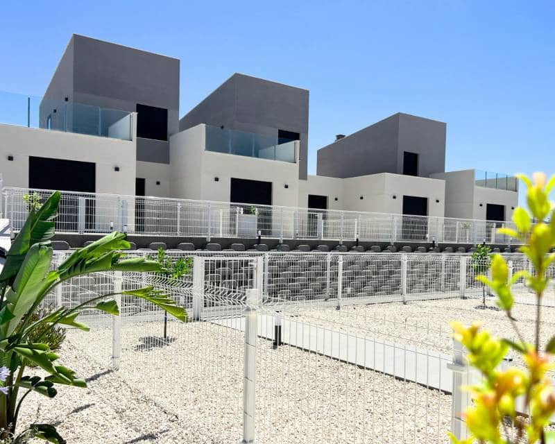 3 bedroom Terraced Villa for sale in Banos y Mendigo with pool garage - € 315,000 (Ref: 8670746)