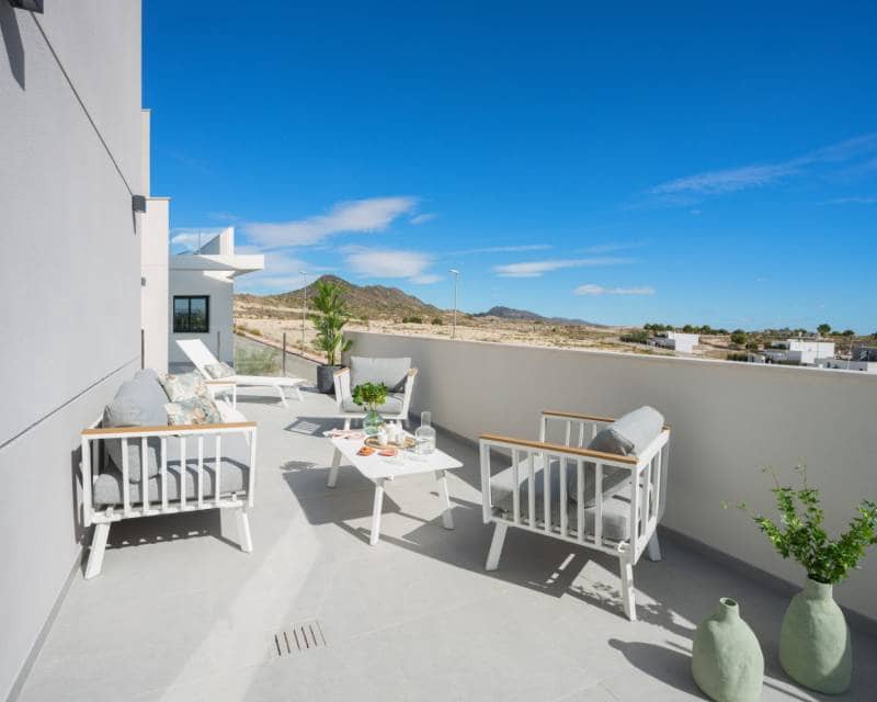 2 soveværelse Rækkehus til salg i Banos y Mendigo med swimmingpool garage - € 229.000 (Ref: 8670747)