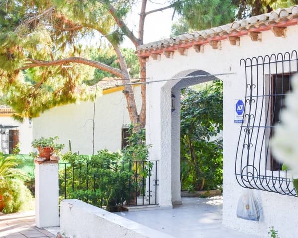 4 soveværelse Villa til salg i Punta Prima, Orihuela - € 560.000 (Ref: 8677242)