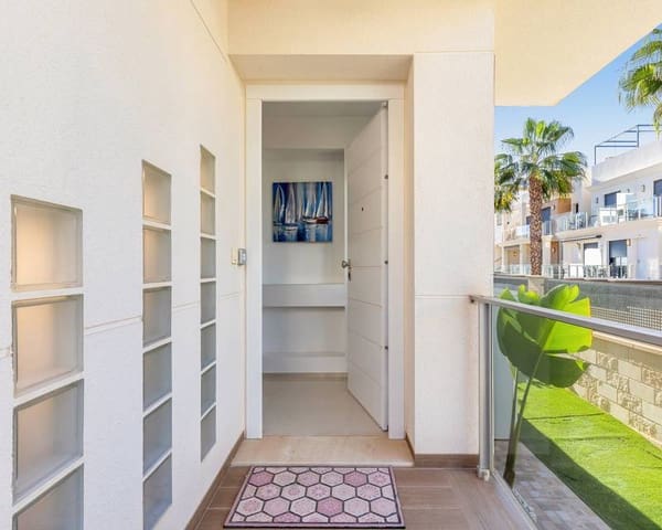 5 makuuhuone Huvila myytävänä paikassa La Zenia, Orihuela mukana uima-altaan 
autotalli - 950 000 € (Ref: 8680895)