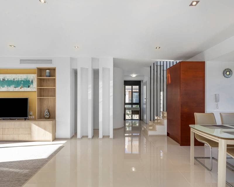 5 slaapkamer Villa te koop in Orihuela Costa met zwembad garage - € 950.000 (Ref: 8680895)