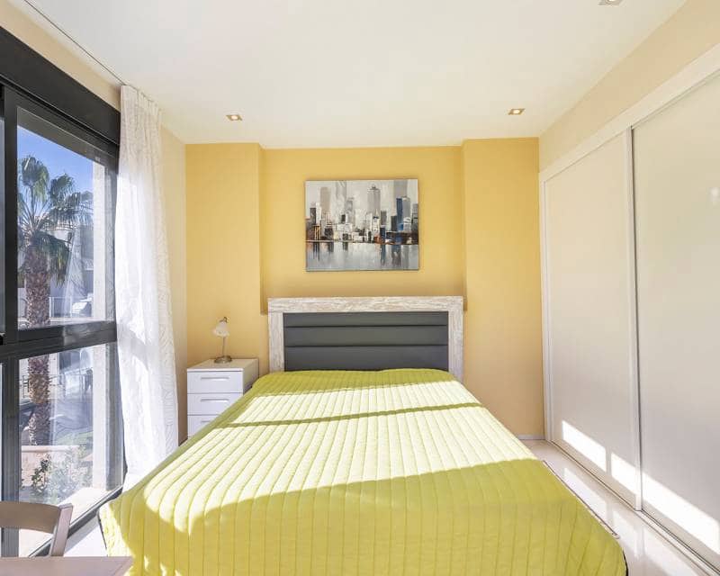 5 slaapkamer Villa te koop in Orihuela Costa met zwembad garage - € 950.000 (Ref: 8680895)