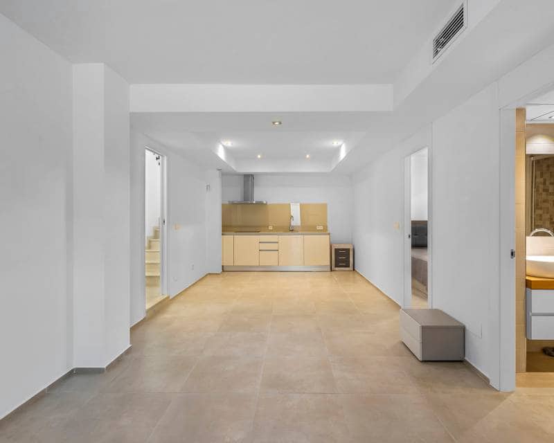 5 slaapkamer Villa te koop in Orihuela Costa met zwembad garage - € 950.000 (Ref: 8680895)