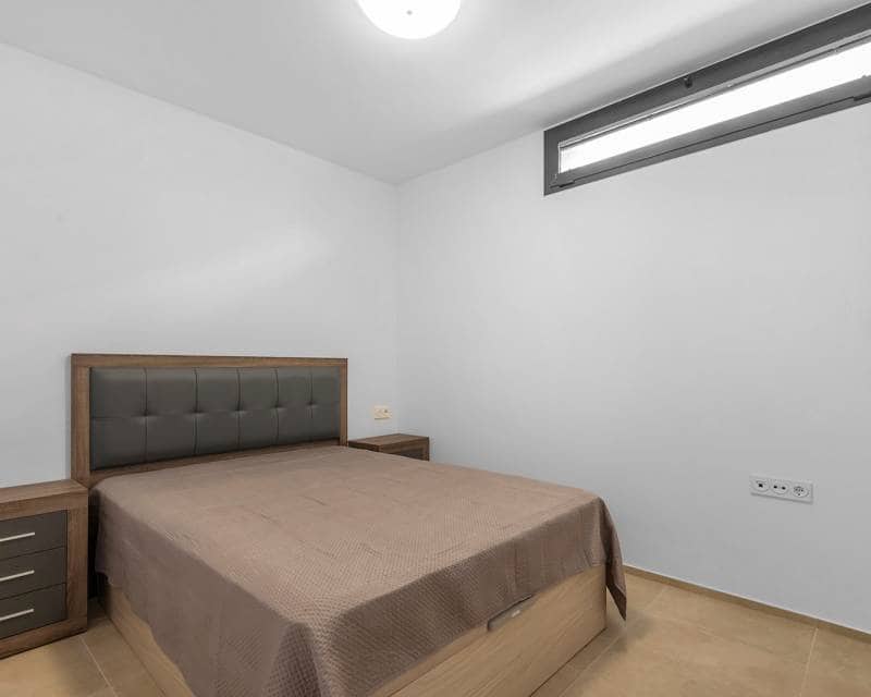 5 slaapkamer Villa te koop in Orihuela Costa met zwembad garage - € 950.000 (Ref: 8680895)