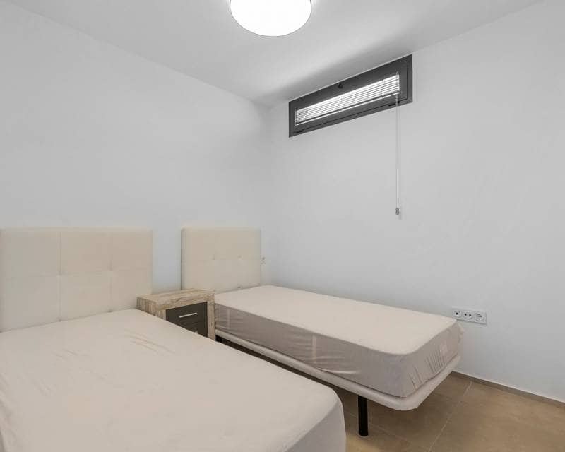 5 slaapkamer Villa te koop in Orihuela Costa met zwembad garage - € 950.000 (Ref: 8680895)