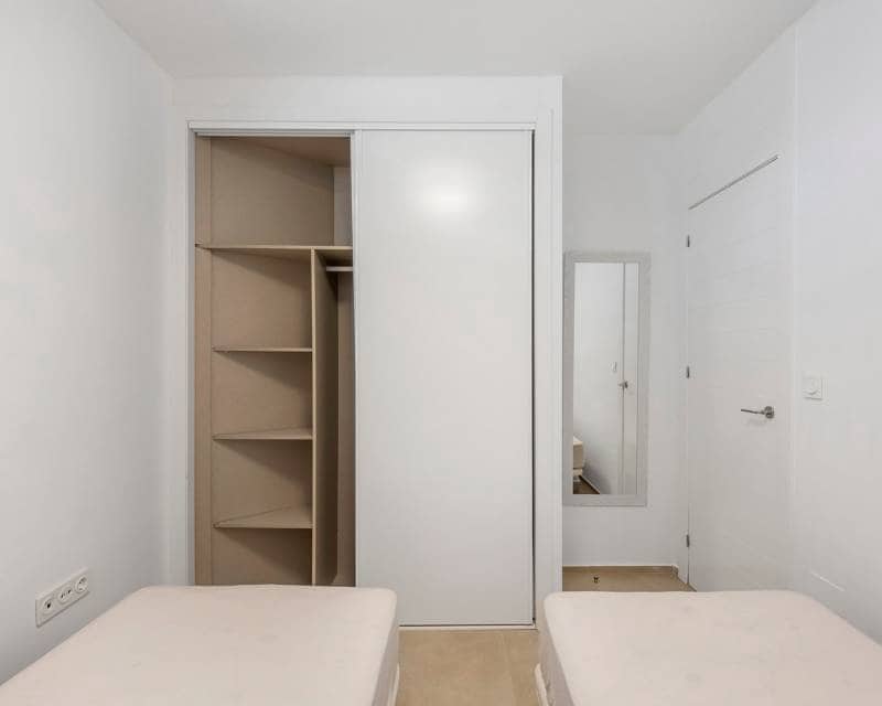 5 slaapkamer Villa te koop in Orihuela Costa met zwembad garage - € 950.000 (Ref: 8680895)