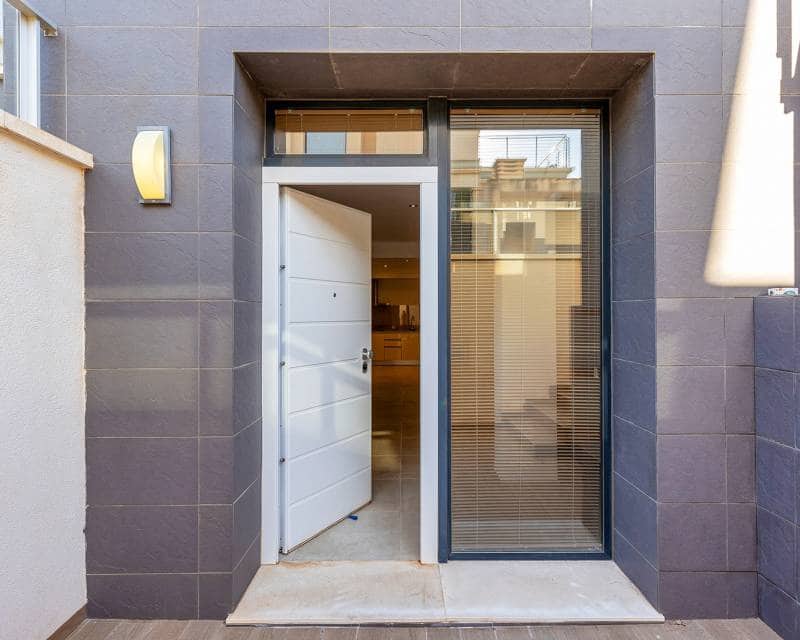 5 slaapkamer Villa te koop in Orihuela Costa met zwembad garage - € 950.000 (Ref: 8680895)