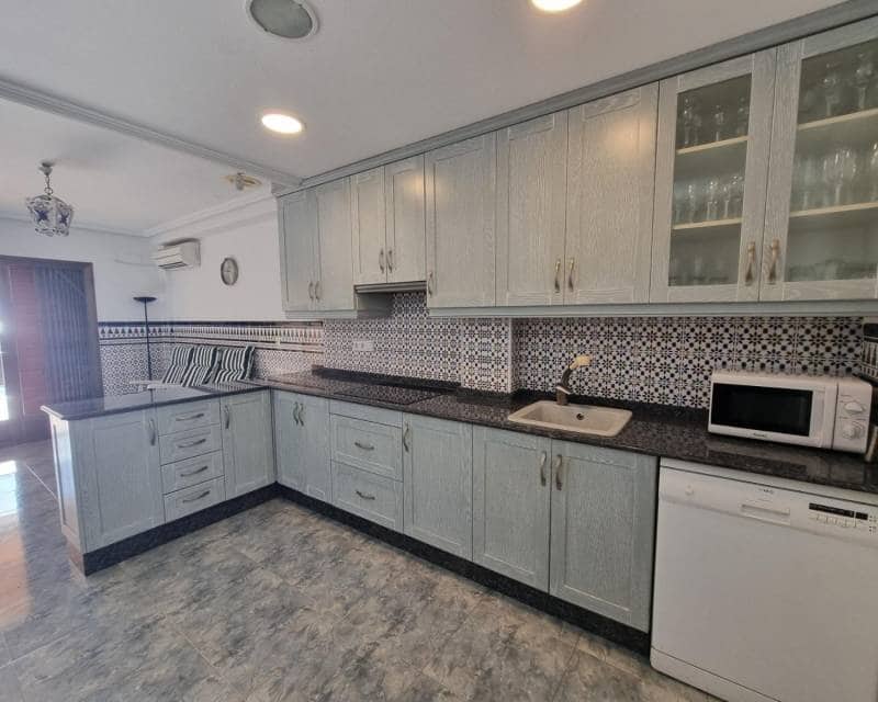 4 soveværelse Rækkehus til salg i Santa Pola med garage - € 845.000 (Ref: 8687147)