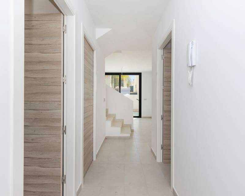 3 makuuhuone Huvila myytävänä paikassa Orihuela Costa mukana uima-altaan 
autotalli - 319 000 € (Ref: 8691815)