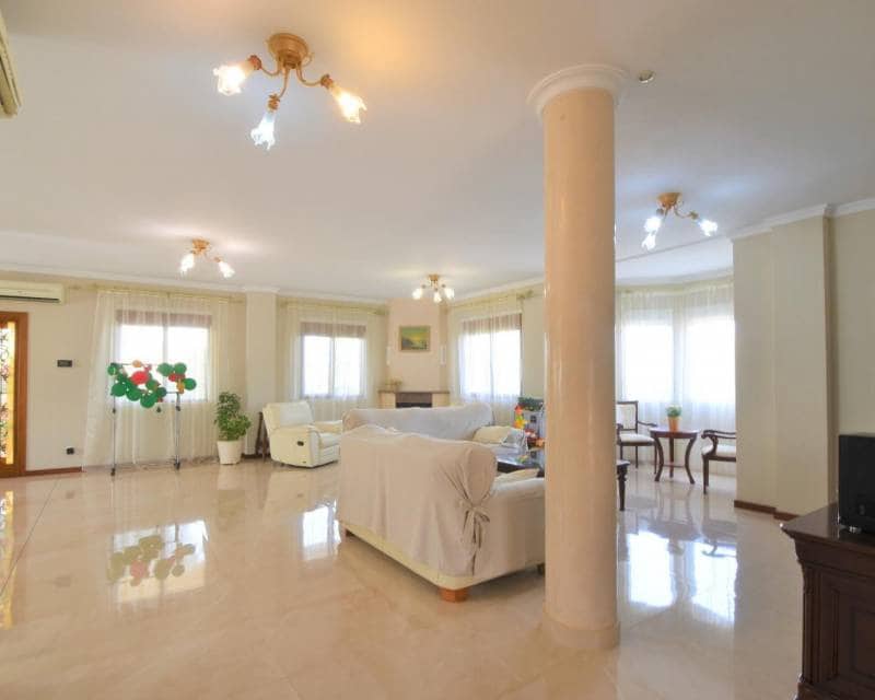 4 Zimmer Villa zu verkaufen in Ciudad Quesada mit Pool - 633.000 € (Ref: 8692164)