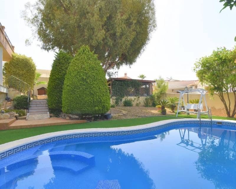 4 Zimmer Villa zu verkaufen in Ciudad Quesada mit Pool - 633.000 € (Ref: 8692164)