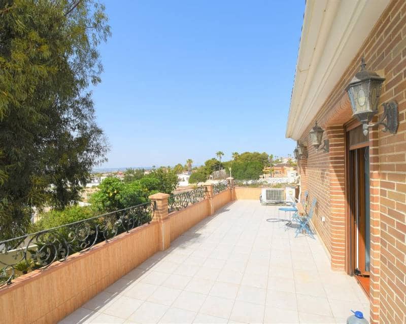 4 Zimmer Villa zu verkaufen in Ciudad Quesada mit Pool - 633.000 € (Ref: 8692164)