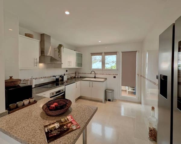 2 soveværelse Penthouse til salg i Altea med swimmingpool garage - € 535.000 (Ref: 8706178)