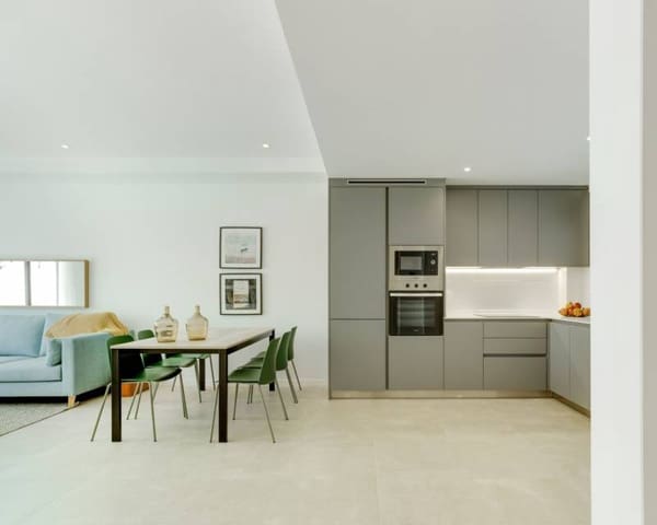 3 slaapkamer Huis te koop in Pilar de la Horadada ciudad, Pilar de la Horadada met zwembad garage - € 395.900 (Ref: 8708581)