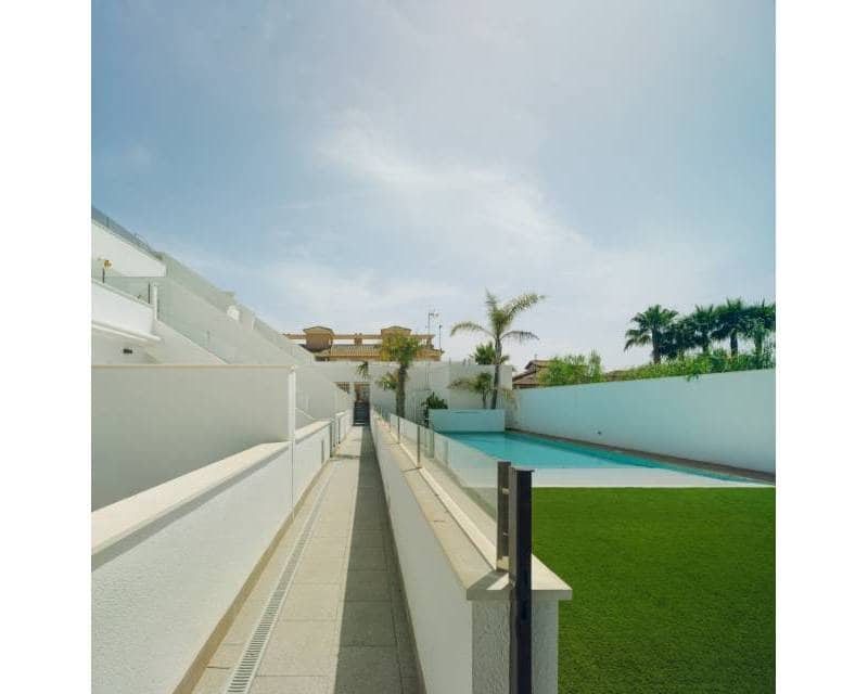 3 Zimmer Haus zu verkaufen in Pilar de la Horadada mit Pool Garage - 395.900 € (Ref: 8708581)