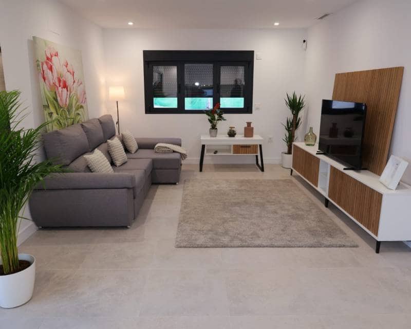 3 slaapkamer Villa te koop in La Pinilla met zwembad garage - € 379.845 (Ref: 8742484)