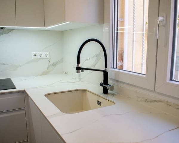 3 chambre Villa/Maison Mitoyenne à vendre à Los Secanos, Guardamar del Segura avec garage - 280 000 € (Ref: 8790179)