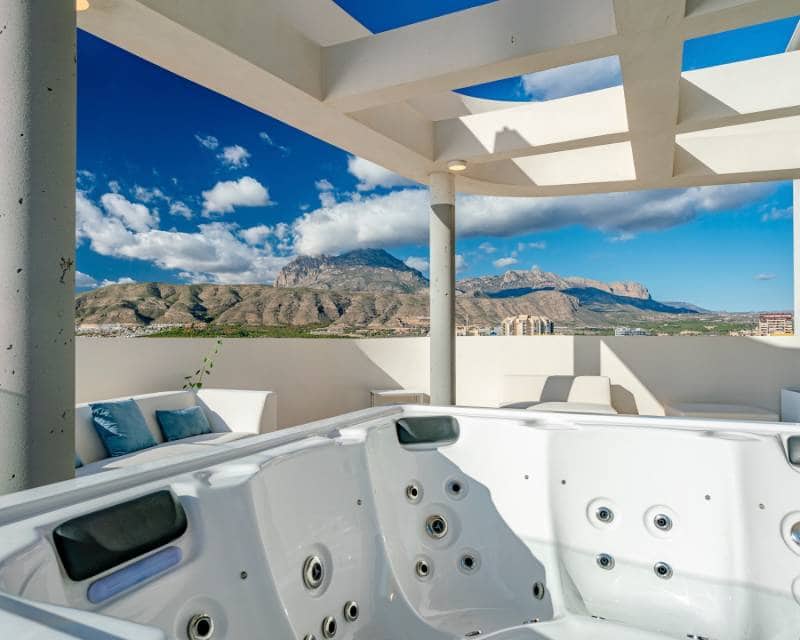 3 quarto Apartamento para venda em Benidorm com piscina garagem - 1 550 000 € (Ref: 8807144)