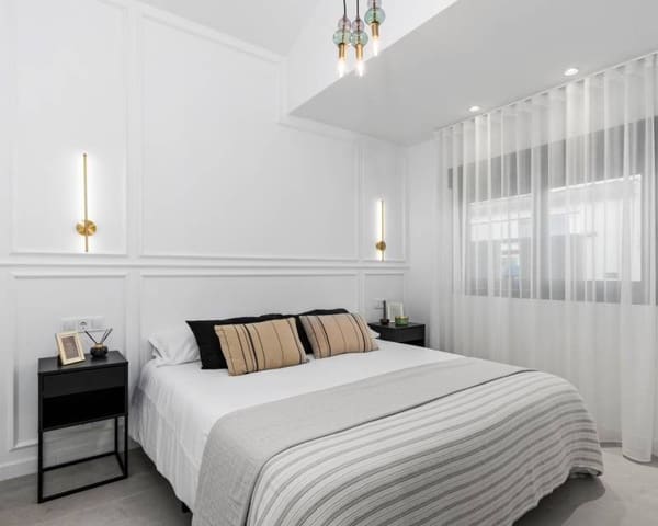 3 quarto Moradia para venda em El Chaparral, Torrevieja com piscina - 499 000 € (Ref: 8814876)