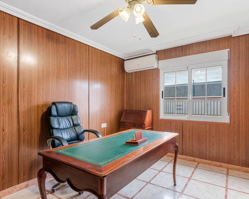 4 bedroom Villa for sale in El Chaparral with pool garage - € 689,000 (Ref: 8814877)