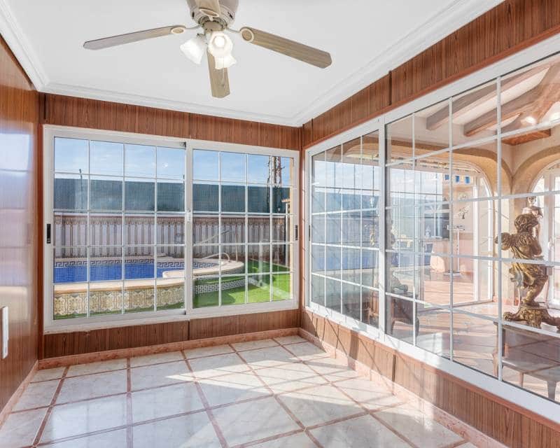 4 bedroom Villa for sale in El Chaparral with pool garage - € 689,000 (Ref: 8814877)