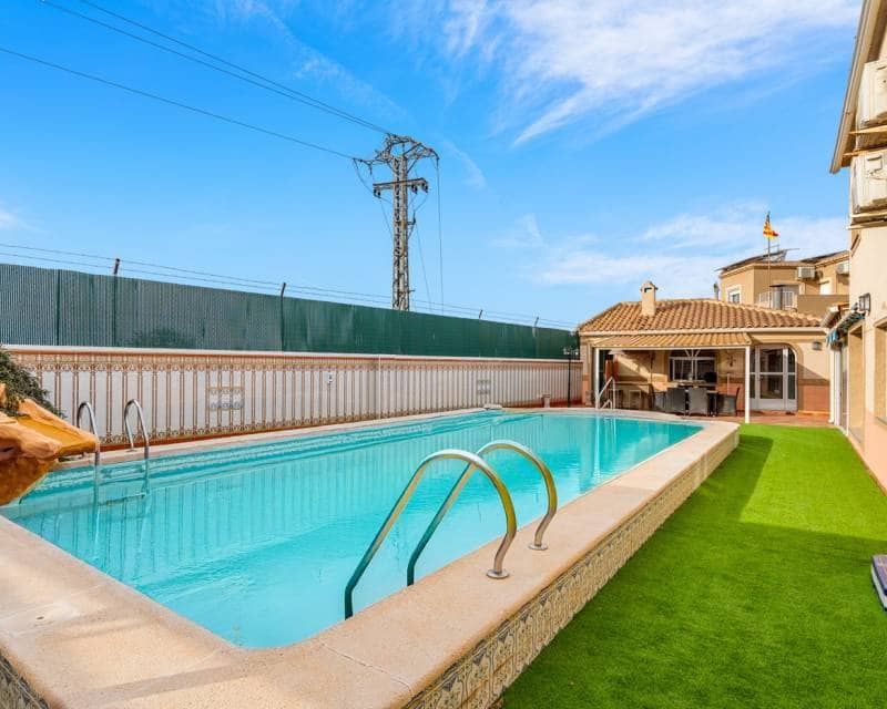 4 bedroom Villa for sale in El Chaparral with pool garage - € 689,000 (Ref: 8814877)