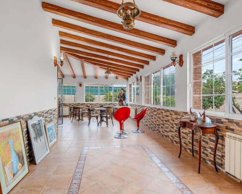 4 bedroom Villa for sale in El Chaparral with pool garage - € 689,000 (Ref: 8814877)