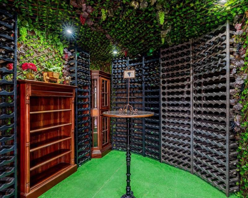 4 bedroom Villa for sale in El Chaparral with pool garage - € 689,000 (Ref: 8814877)