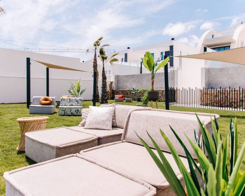 4 bedroom Apartment for sale in Ciudad Quesada with pool garage - € 599,000 (Ref: 8824024)