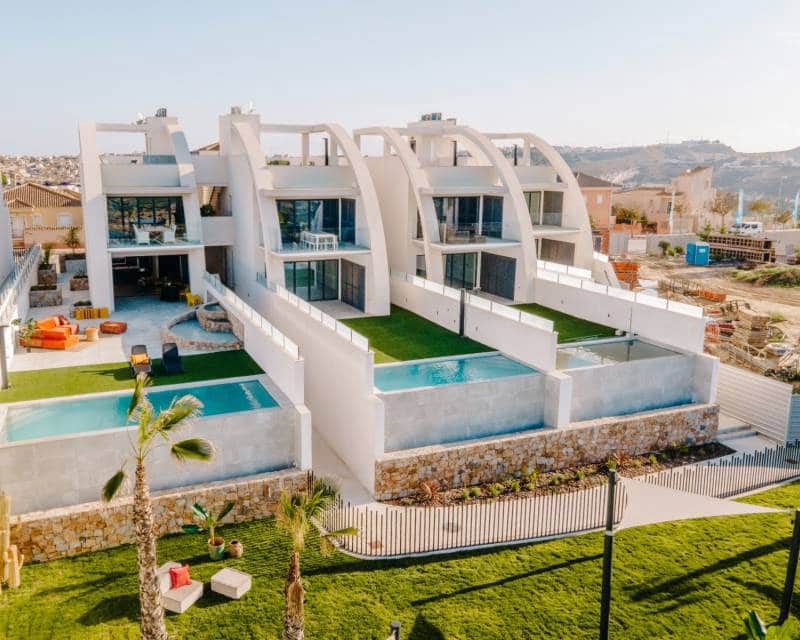 4 bedroom Apartment for sale in Ciudad Quesada with pool garage - € 599,000 (Ref: 8824024)