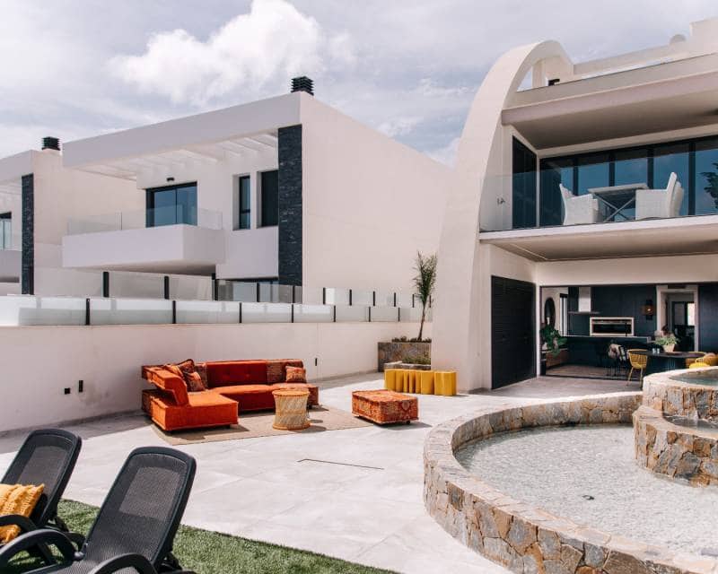 4 bedroom Apartment for sale in Ciudad Quesada with pool garage - € 599,000 (Ref: 8824024)