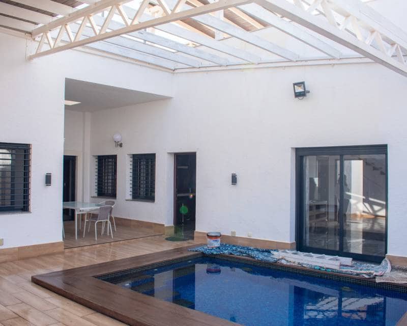 4 slaapkamer Villa te koop in Torre de la Horadada met zwembad garage - € 595.000 (Ref: 8835583)