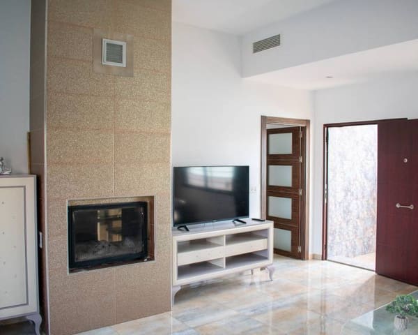 4 soverom Villa til salgs i Torre de la Horadada, Pilar de la Horadada med svømmebasseng garasje - € 595 000 (Ref: 8835583)