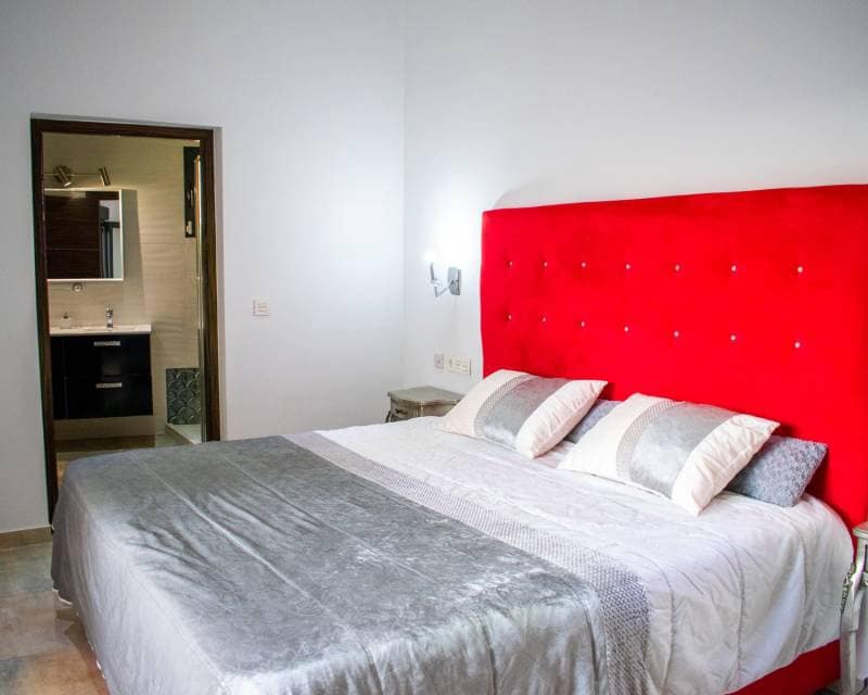 4 slaapkamer Villa te koop in Torre de la Horadada met zwembad garage - € 595.000 (Ref: 8835583)