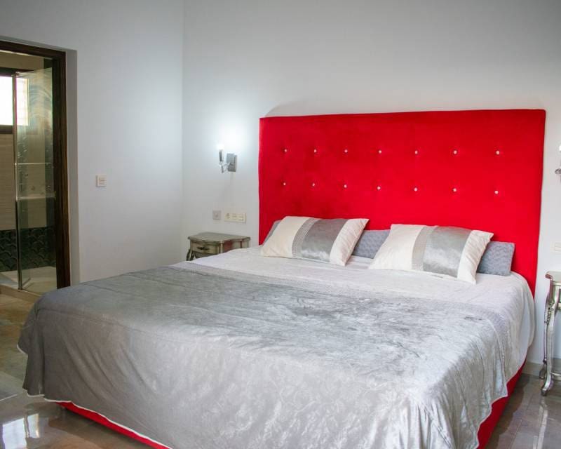 4 slaapkamer Villa te koop in Torre de la Horadada met zwembad garage - € 595.000 (Ref: 8835583)