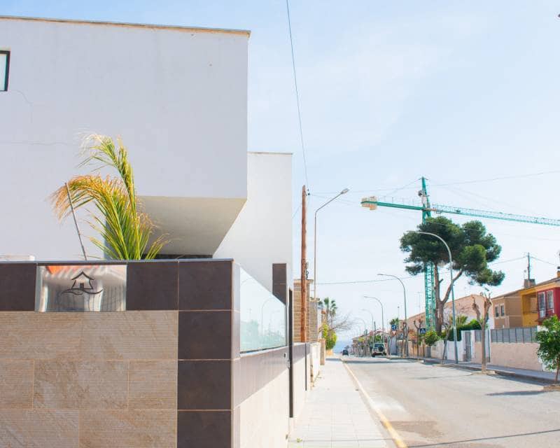 4 slaapkamer Villa te koop in Torre de la Horadada met zwembad garage - € 595.000 (Ref: 8835583)